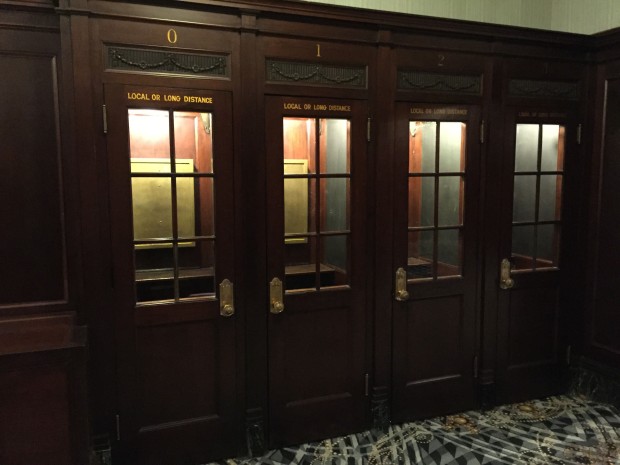 Lobby old Muehlebach, phone booths